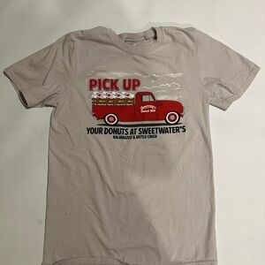 Sweetwaters Donut shop T shirt